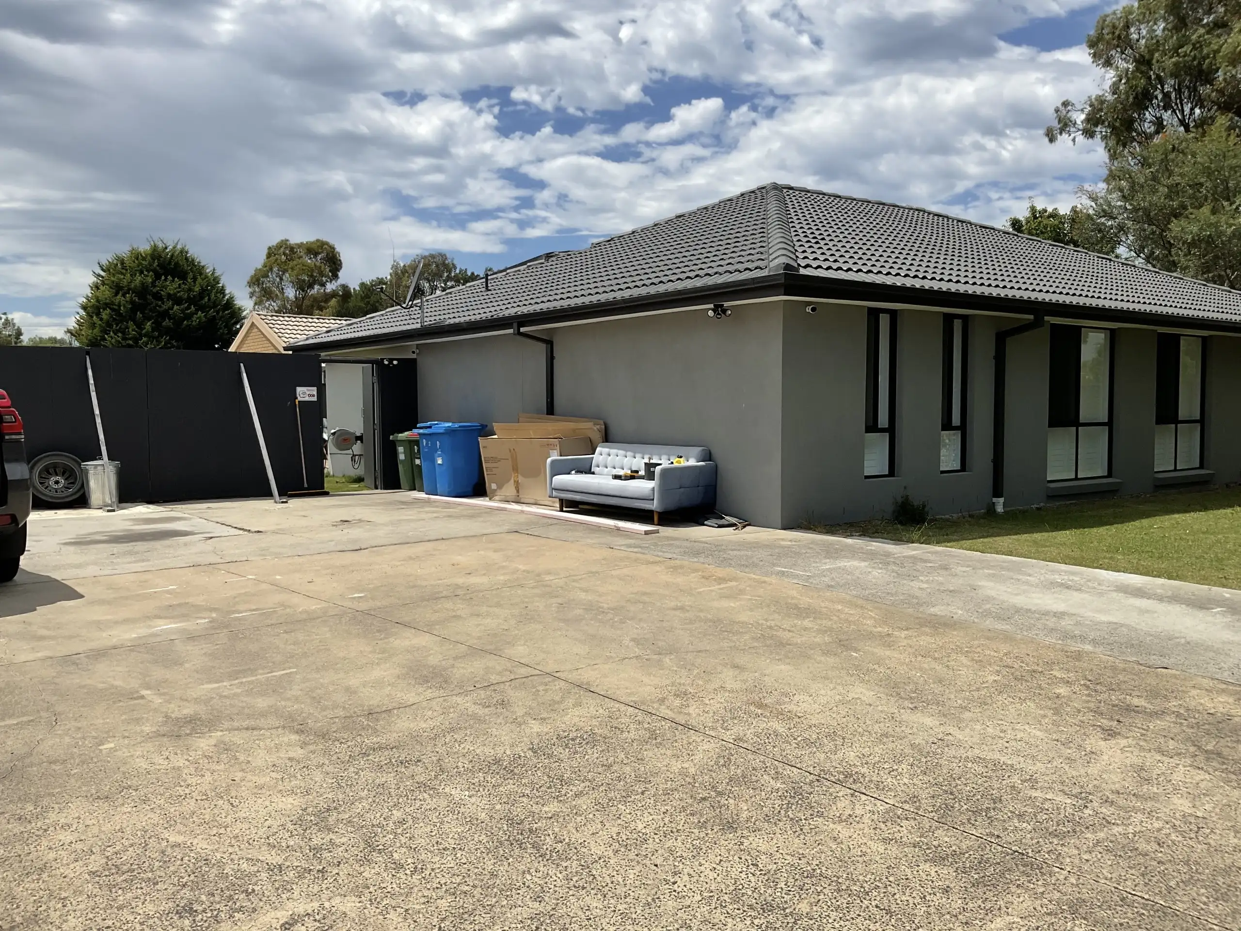 Insulated Triple Carport designed and built by the Trueline team in Cranbourne West, VIC