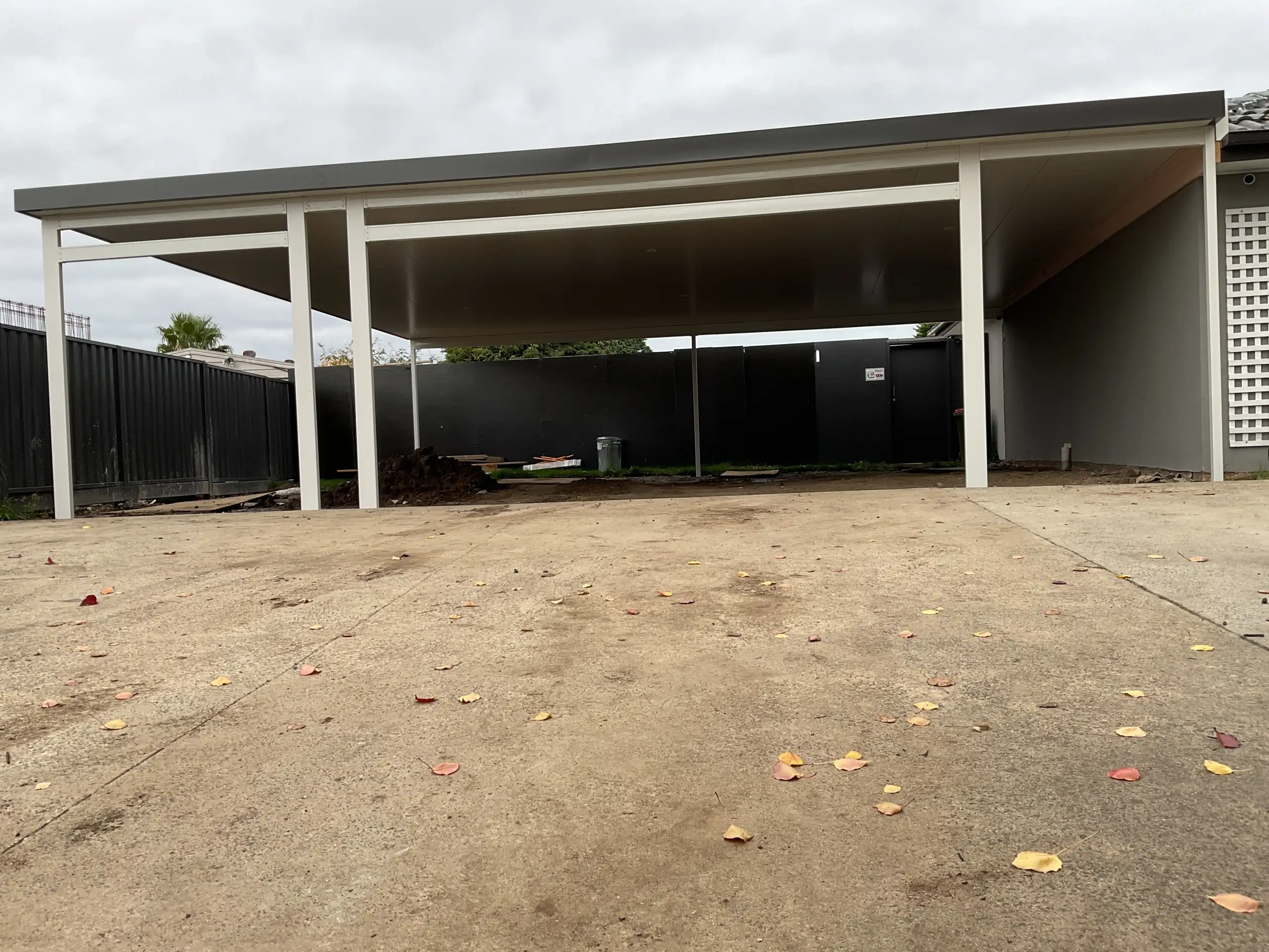 Insulated Triple Carport designed and built by the Trueline team in Cranbourne West, VIC