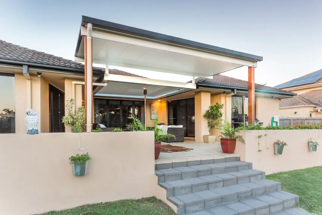 A combination of Louvred Patio and Insulated Patio designed and built by Trueline Patios offering the ultimate in stylish and flexible outdoor living