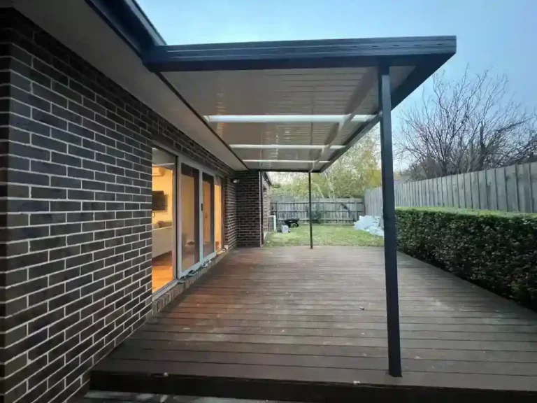 A Steel verandah designed and constructed by the Trueline Melbourne team