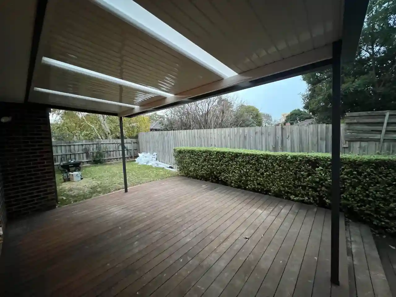 A Steel verandah designed and constructed by the Trueline Melbourne team